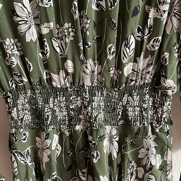 Shoshanna Green Floral Smocked Silk Dress Size 10 - Picture 7 of 12